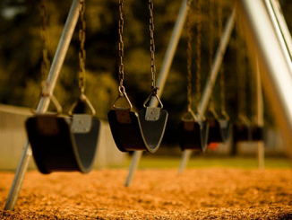 Leutar.net Kakva si ti mater, šta ćeš na poslu, sjedi kod kuće i čuvaj dijete