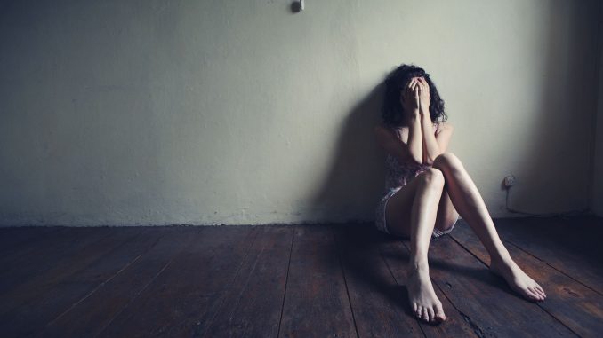 Da li neko vaš boluje od depresije? Leutar.net Leutar.net Da li neko vaš boluje od depresije?