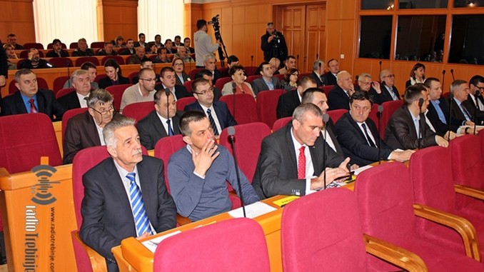 Leutar.net Trebinjska opozicija ljuta napustila skupštinu