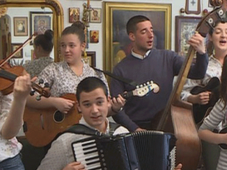 Leutar.net U porodici Babić šestoro djece - i svi muzičari! (VIDEO)