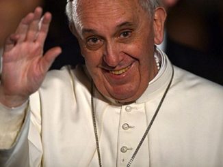 Leutar.net PAPA FRANJO "Svemir je počeo Velikim praskom, a teorija evolucije je točna. Bog nije mađioničar"