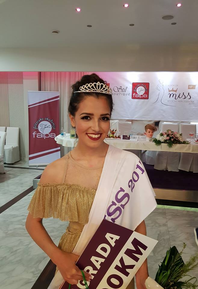 Kristina Karišik iz Nevesinja hercegovačka kraljica ljepote za 2017. godinu Leutar.net Leutar.net Kristina Karišik iz Nevesinja hercegovačka kraljica ljepote za 2017. godinu