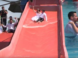 Leutar.net Mladenci zaustavili Akva park: Spuštali se niz tobogan, ljubili u bazenu! (VIDEO)