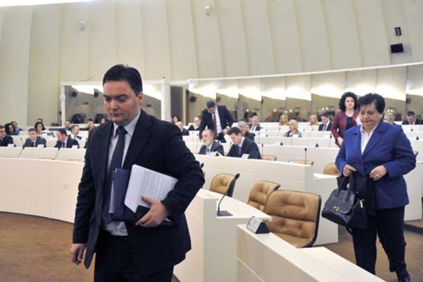 Leutar.net Oni su odgovorni za poskupljenje goriva!