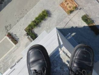 Leutar.net Drama u Dubrovačkoj, mladić prijeti da će se raznijeti ako majka još jednom podgrije sarmu
