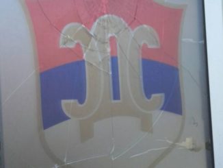 Leutar.net Napad na prostorije SDS-a u Trebinju