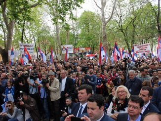 Leutar.net VUČIĆ OBEĆAO: Srbija finansira rekonstrukciju Starog grada, duhovni centar u Mrkonjićima, dionicu puta do Foče…