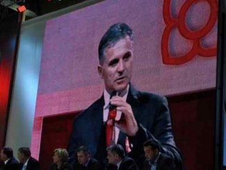 Leutar.net Funkcioner SNSD-a nazvao okupljanja za Davida “sanatorijumom”