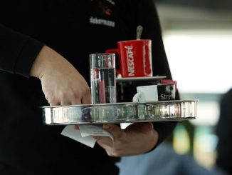 Leutar.net Mladi iz Hercegovine posao pronalaze na moru i zarade za cijelu godinu