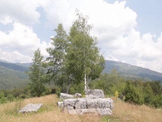 Leutar.net NADGROBNICI NA PRESJECI