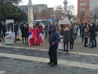 Leutar.net SNSD Bijeljina podijelio građanima zastave Srpske