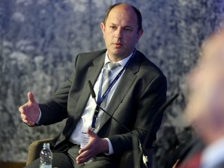 Leutar.net U PLANU PREKVALIFIKACIJE Direktor ERS stavio MORATORIJUM na prijem radnika