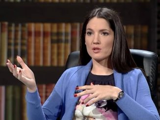 Leutar.net Jelena Trivić: Podržavam Vučića i biću u Beogradu na mitingu podrške Vučiću