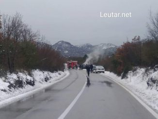 Leutar.net Na magistralnom putu Trebinje - Dubrovnik zapaljen automobil
