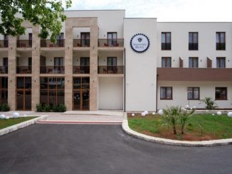 Leutar.net Ništa od povećanja plata u SL hotelima