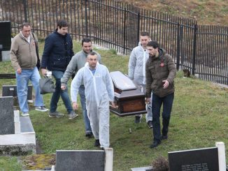 Leutar.net EKSHUMACIJA DAVIDA DRAGIČEVIĆA Perduv: Danas je najtužniji dan od kada traje naša borba (FOTO)