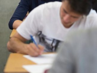 Leutar.net OVO TREBA DA PROČITATE: Nevjerovatan pismeni sastav jednog gimnazijalca koji će vas oraspoložiti