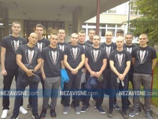 Leutar.net Maturanti u Doboju se odrekli skupih odjela, novac donirali u humanitarne svrhe