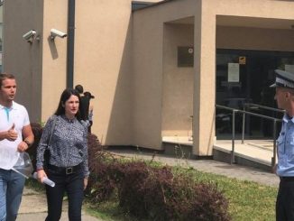 Leutar.net Narodni poslanici Jelena Trivić, Nebojša Vukanović i Draško Stanivuković pozvali na mirno okupljanje građana u Banjaluci