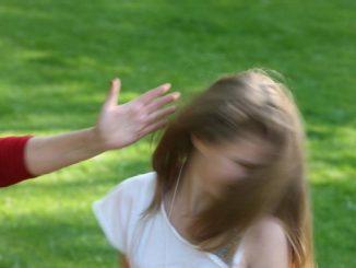 Leutar.net DOŠLA DA UZME PLATU, A POSLODAVAC JOJ OPALIO ŠAMAR Prvo vrijeđao, pa onda udario radnicu