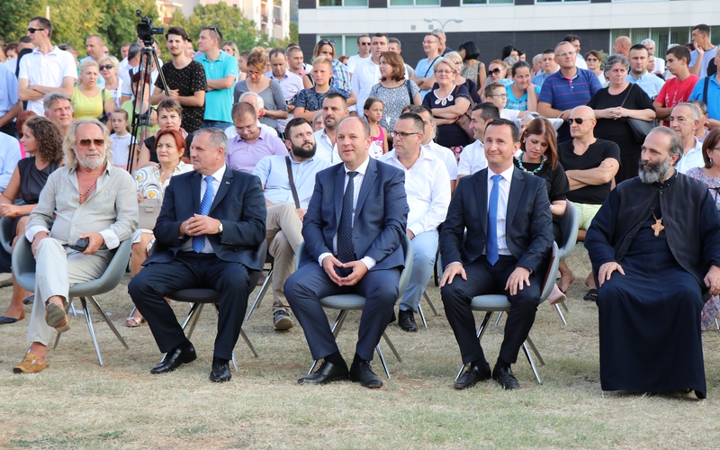 Leutar.net Hercegovini ne treba Vlada, dovoljan je knez (FOTO)