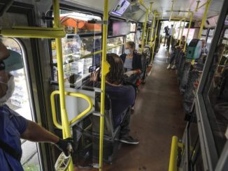 Leutar.net Oštar protest džeparoša zbog distance u tramvajima: Ne možemo raditi!