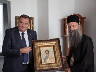 Leutar.net Dodik uručio 100.000 evra za obnovu Saborne crkve u Zagrebu