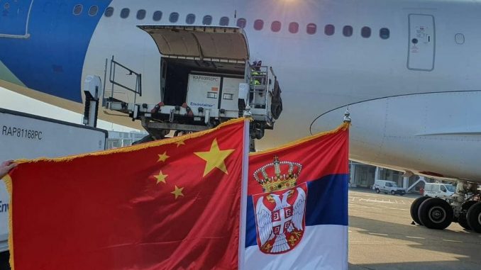 Leutar.net U Srbiju stiglo milion doza kineske vakcine