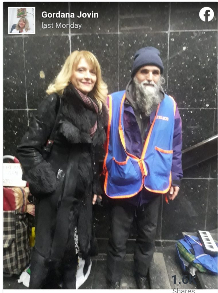 Leutar.net Doktorka iz Novog Sada prepoznala beskućnika na ulici, bio je to njen kolega sa fakulteta o kojeg se život ogriješio