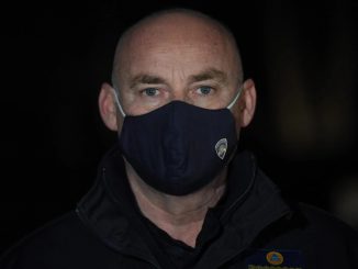 Leutar.net Potresno svjedočanstvo našeg reportera o odnosu prema stradalima: Zašto su čizme Damira Truta u blatu Majskih Poljana bile besprijekorno čiste?