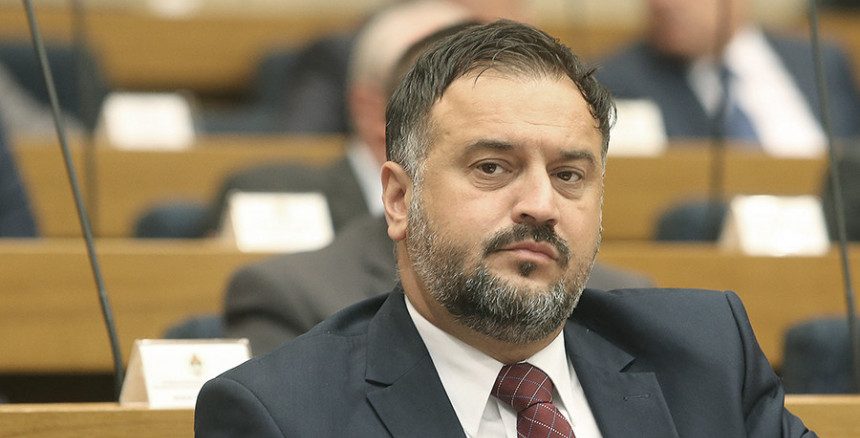 Leutar.net U SNSD-u ima lopova koje treba otjerati iz stranke