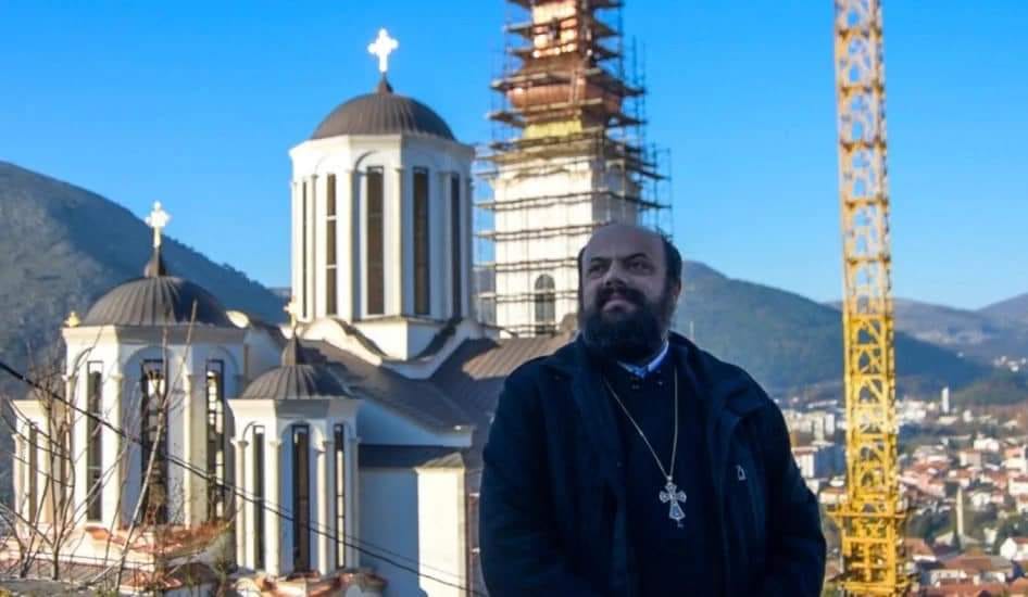 Leutar.net DANAS SE POSTAVLJA VELIKI KRST NA ZVONIKU: Nakon 29 godina Saborna crkva u Mostaru nadvisila se, u punom sjaju, nad Mostarom
