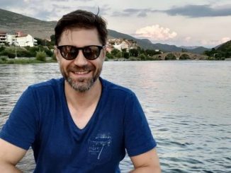 Leutar.net Odlučio je da zamijeni suprugu na samo jedan dan: Glumac Nebojša Milovanović šaljivo pokazao kako izgleda haotičan dan jedne mame