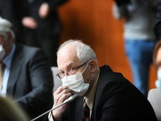 Leutar.net Kon: Policijski čas, ili smo pukli kao zvečka