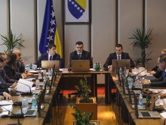 Leutar.net Stiže nam humanitarna pomoć! Riža, pasulj, brašno, ulje, makaroni, mlijeko u prahu…