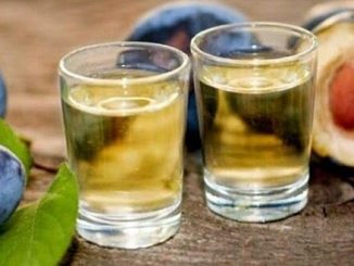 Leutar.net 10 ZDRAVSTVENIH PROBLEMA koje će RAKIJA riješiti prije nego lijekovi