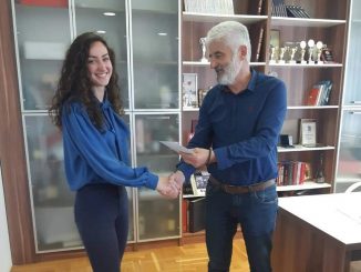 Leutar.net Načelnik Bileće Veselin Vujović darovao najbolje đake