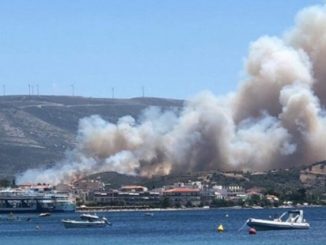 Leutar.net Veliki požar na grčkom ostrvu Evia, u toku evakuacija