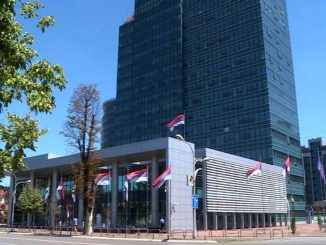 Leutar.net Vlada po uzoru na Banjaluku finansira besplatne udžbenike