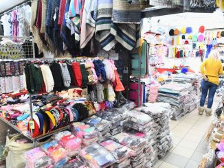 Leutar.net Najbolja gimnazijalka i odličan student radi kod Kineza za 250 Evra