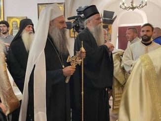 Leutar.net UŽIVO Joanikije i Porfirije u Cetinjskom manastiru