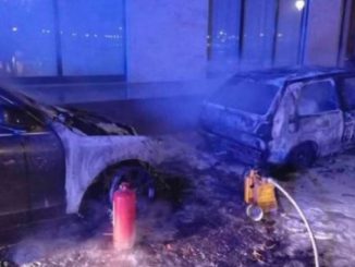 Leutar.net Trebinje: U požaru potpuno uništena dva vozila