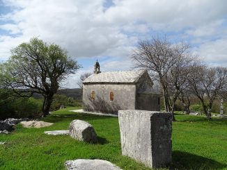 Leutar.net Legenda o Svetom Vasiliju i tajanstvena ljepota mišljenskih mramora