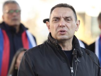 Leutar.net Vulin: Za proteste neko dobro plaćen iz inostranstva