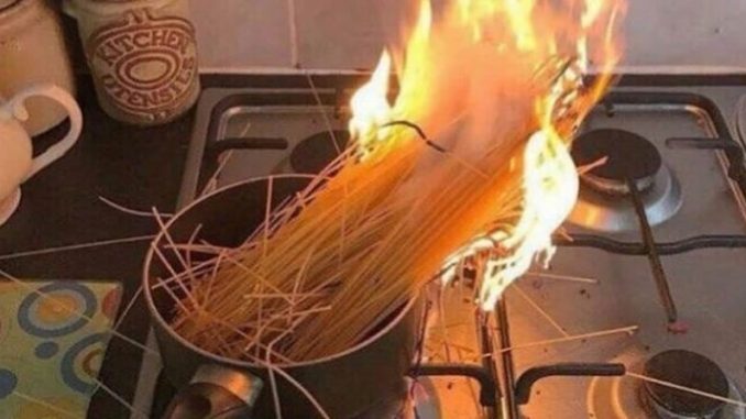 Leutar.net Studentkinje zapalile kuhinju jer nisu znale da se testenina kuva u vodi