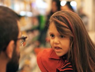 Leutar.net SKANDALOZAN SPOT NA KIM: Albanci zloupotrebili dete za poruku mržnje prema Srbima! (VIDEO)