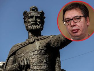 Leutar.net Dogovor vlasti i opozicije u RS: Dižemo spomenik Vučiću u Banjaluci!