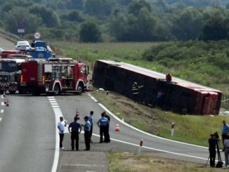 Leutar.net Autobus u Hrvatskoj sletio s puta, 12 osoba poginulo