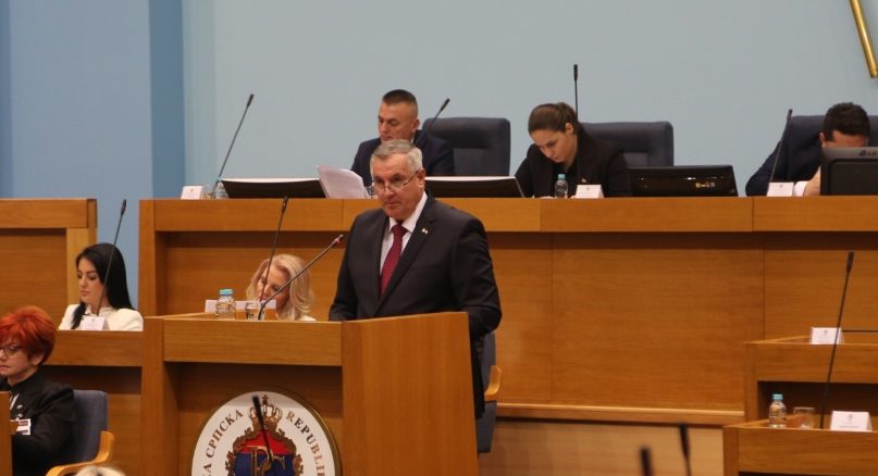 Leutar.net Višković najavio: U budžetu ima novca za trinaestu platu i penziju i druga iznenađenja!