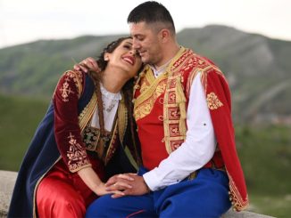 Leutar.net Gatačko selo Jugovići: Prvo vjenčanje u hramu nakon osam decenija